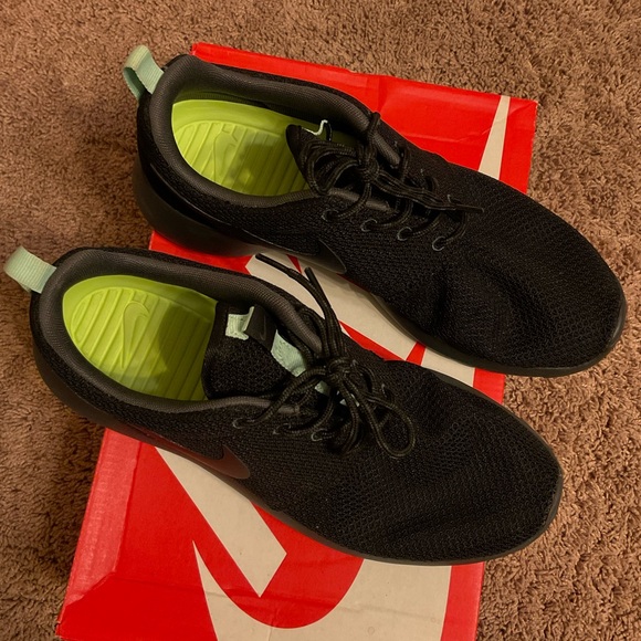 Womens Nike Rosherun - Picture 4 of 4